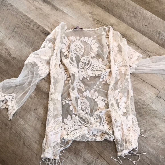 Tops - Cute lace kimono!